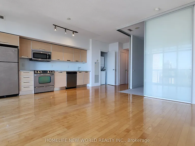 33 Charles St E #2507 — Photo 7