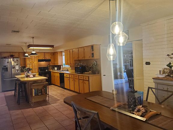 Kitchen and dining area