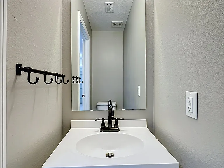 8224 Halls Hammock Ct — Photo 15