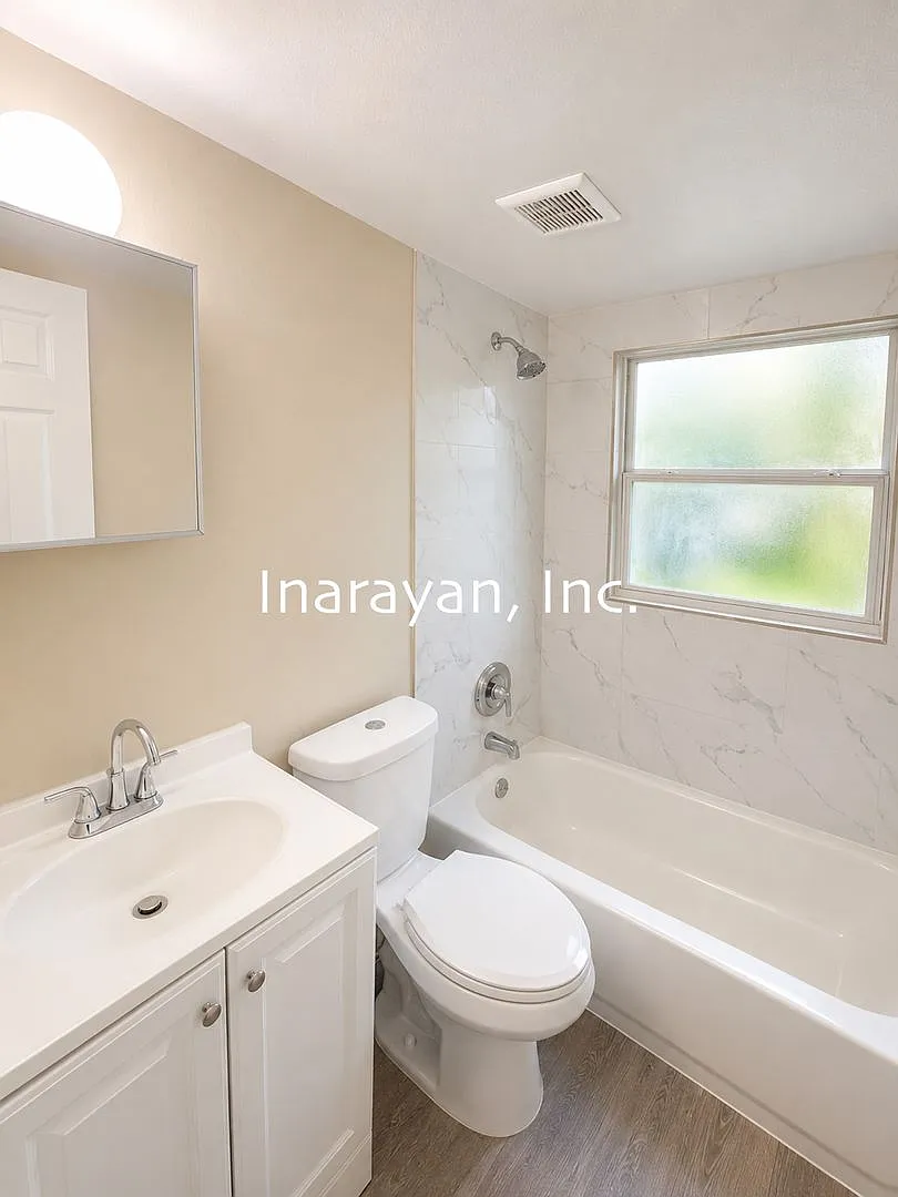 909 Livingston — Photo 3