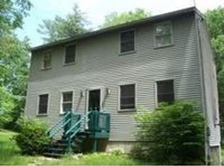 31 Kienia Rd, Hudson, NH 03051