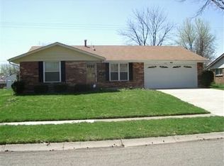 5230 Pitcairn Rd, Dayton, OH 45424