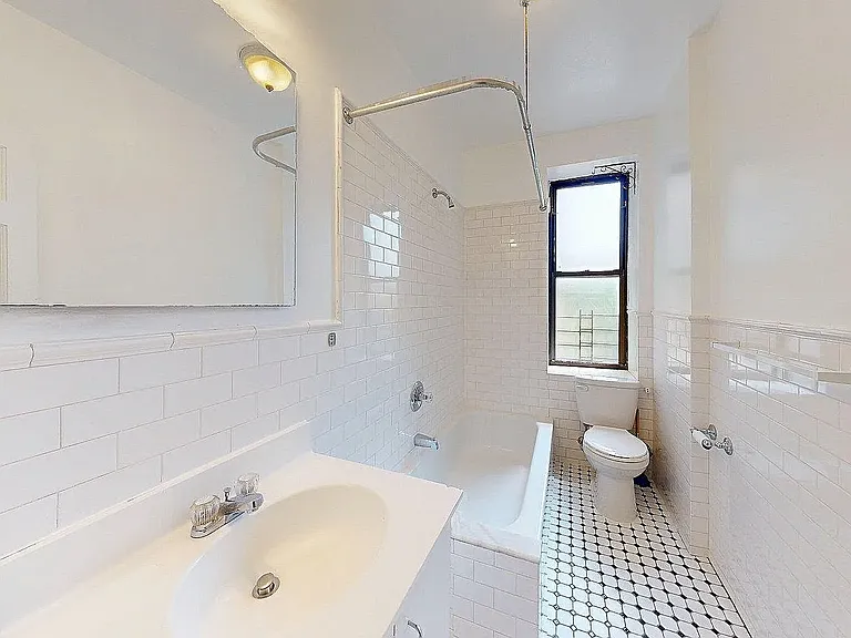 596 Edgecombe Ave #3A — Photo 4