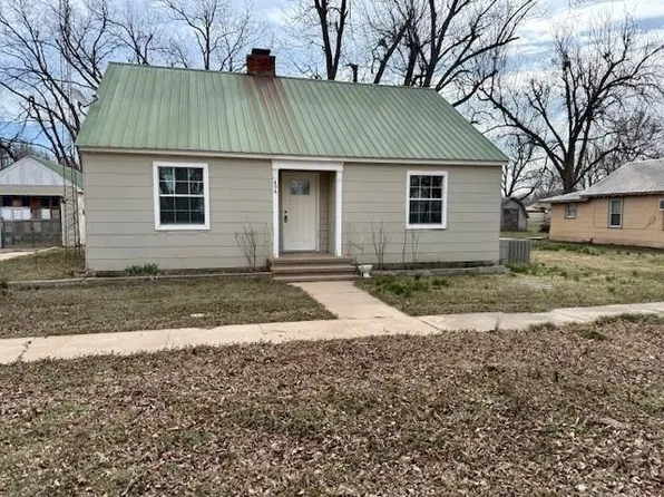 806 N 7th St, Tonkawa, OK 74653