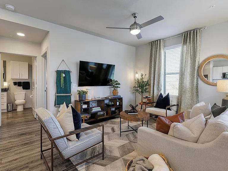Guest Suite - Living 1