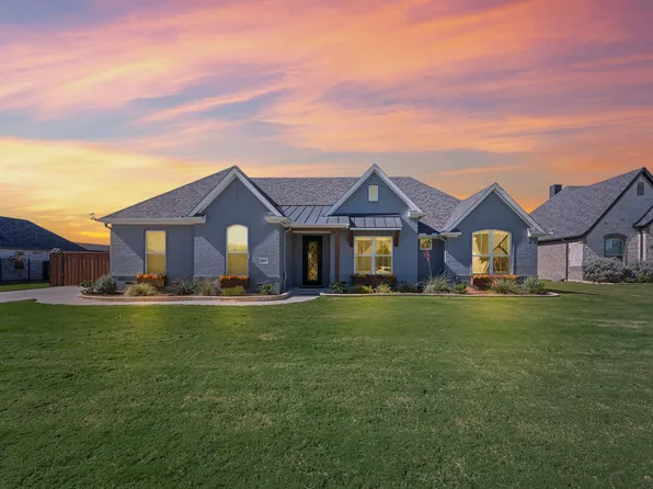 9105 Hidden Pond St, Justin, TX 76247