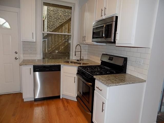 Spacious Kitchen Area