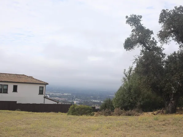 3799 Skyfarm Dr, Santa Rosa, CA 95403