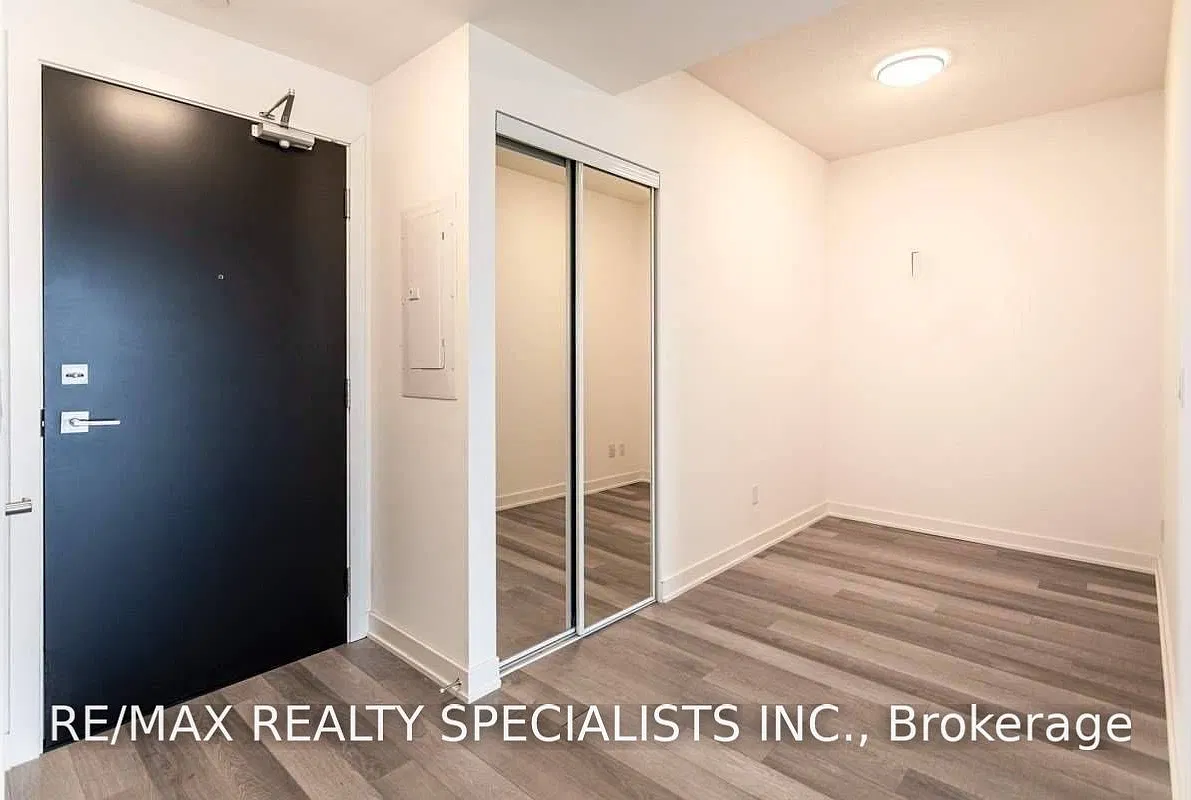 2 bed, $2,100 — Photo 3