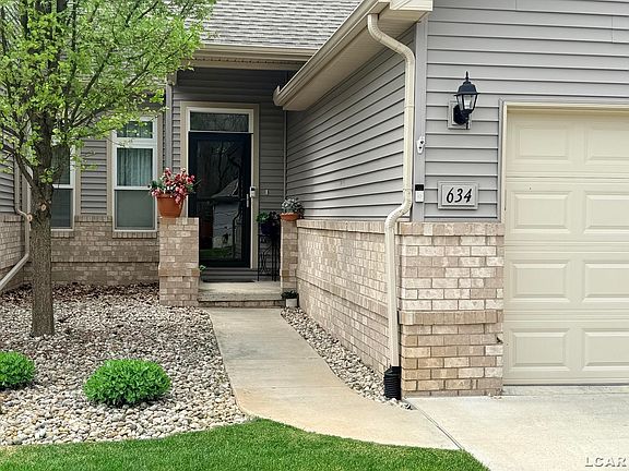 2nd image of 634 Ridge Ln