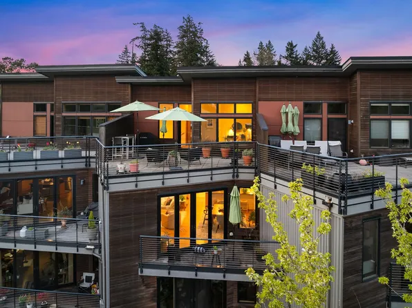 610 Vineyard Ln #A302, Bainbridge Island, WA 98110