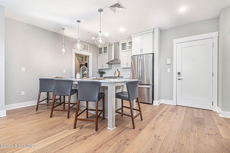 4th image of 116 WEST Avenue #310