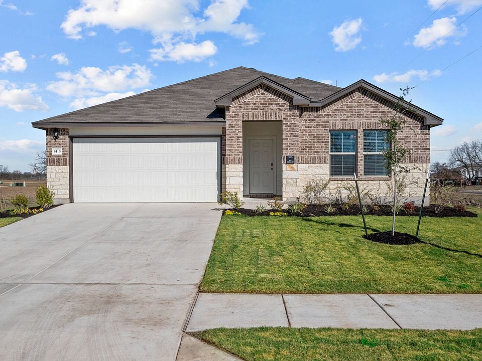 1st image of 908 Eaton Dr