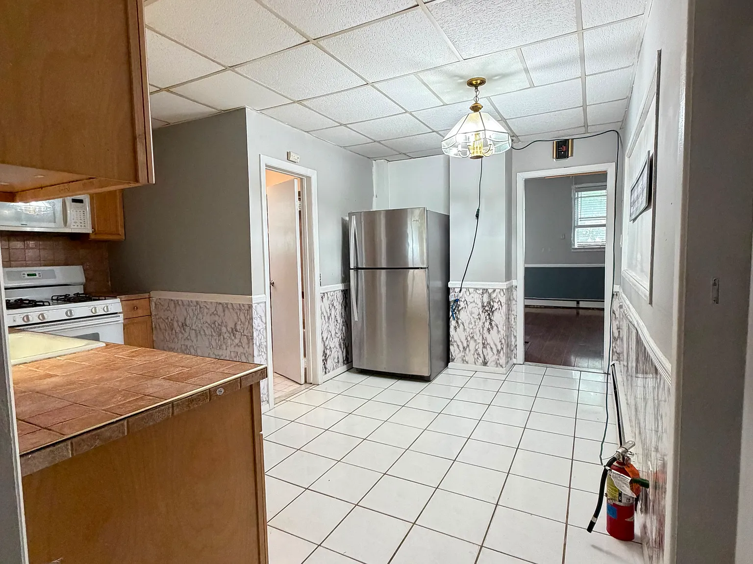 2 bed, 1886 sqft, $1,850 — Photo 2
