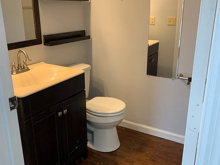 416 W Wenger Rd — Photo 5