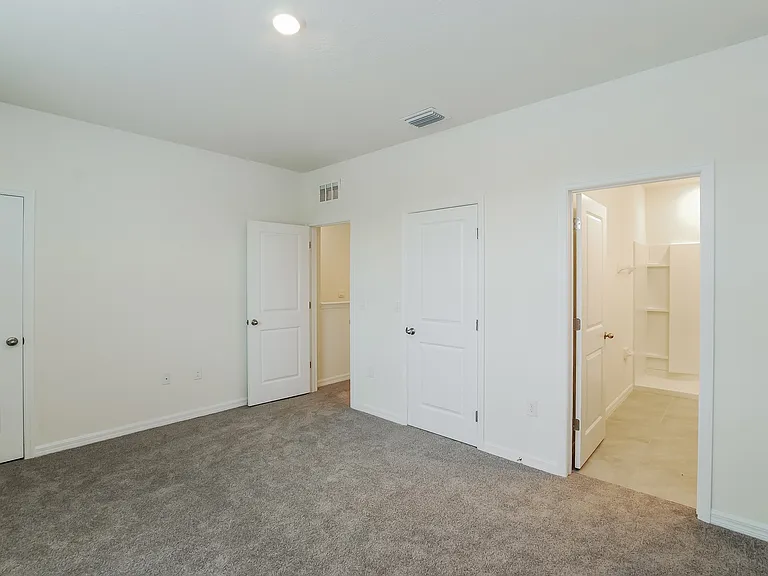 13671 NW 9th Rd — Photo 9
