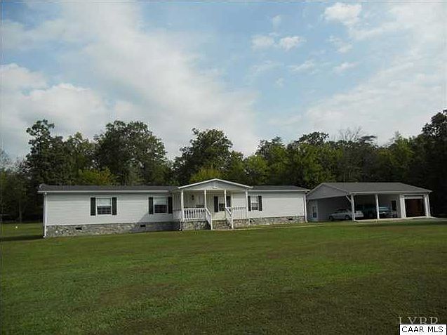 2nd image of 2220 Sandy Rd