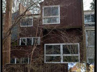 11529 Links Dr, Reston, VA 20190