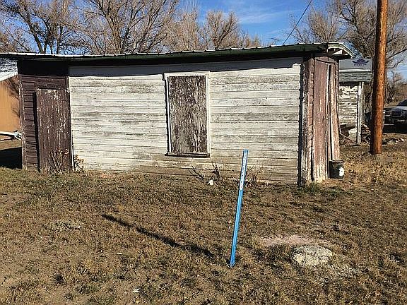 4th image of 731 Evelyn St