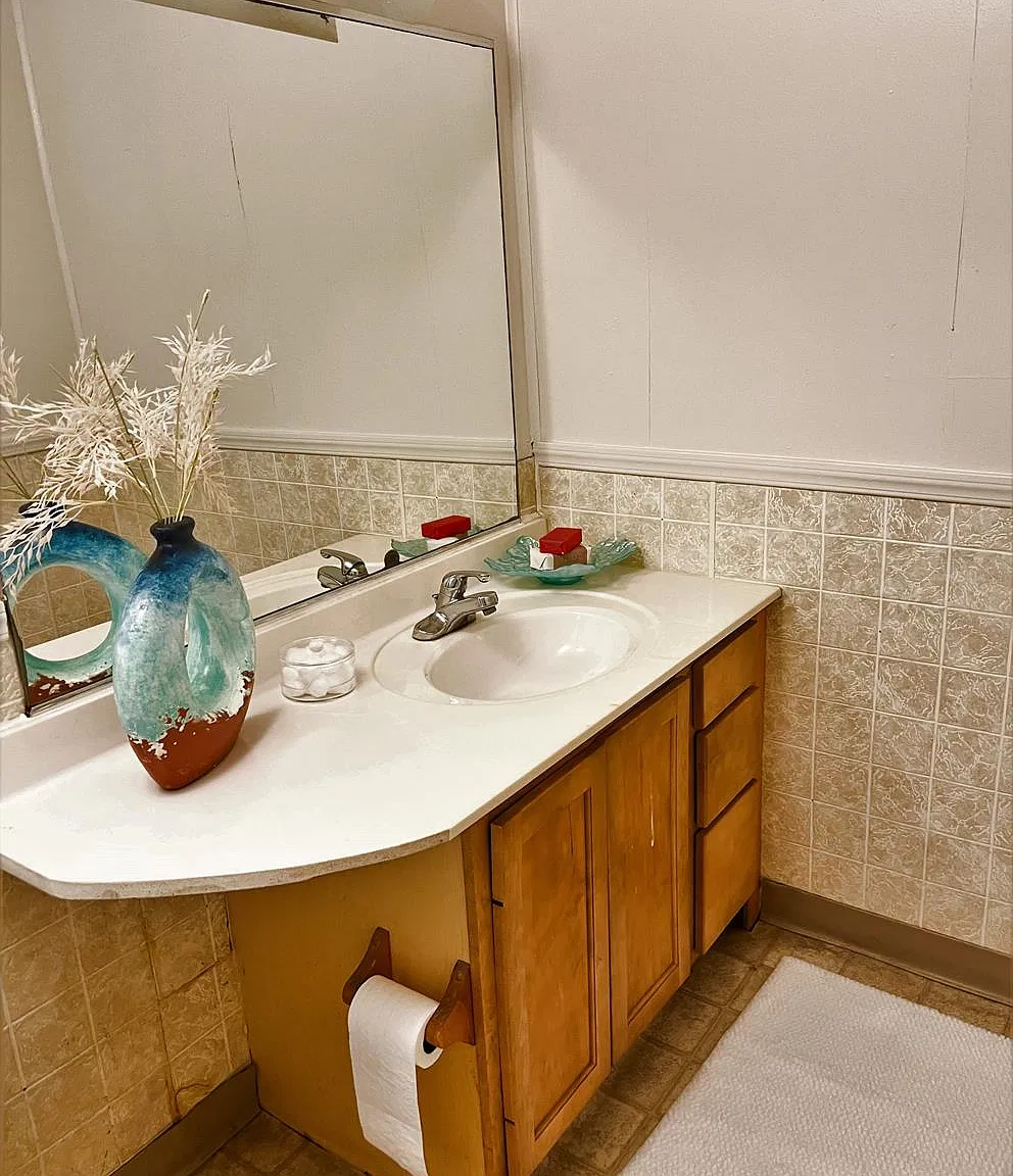 6 bed, $3,750 — Photo 4