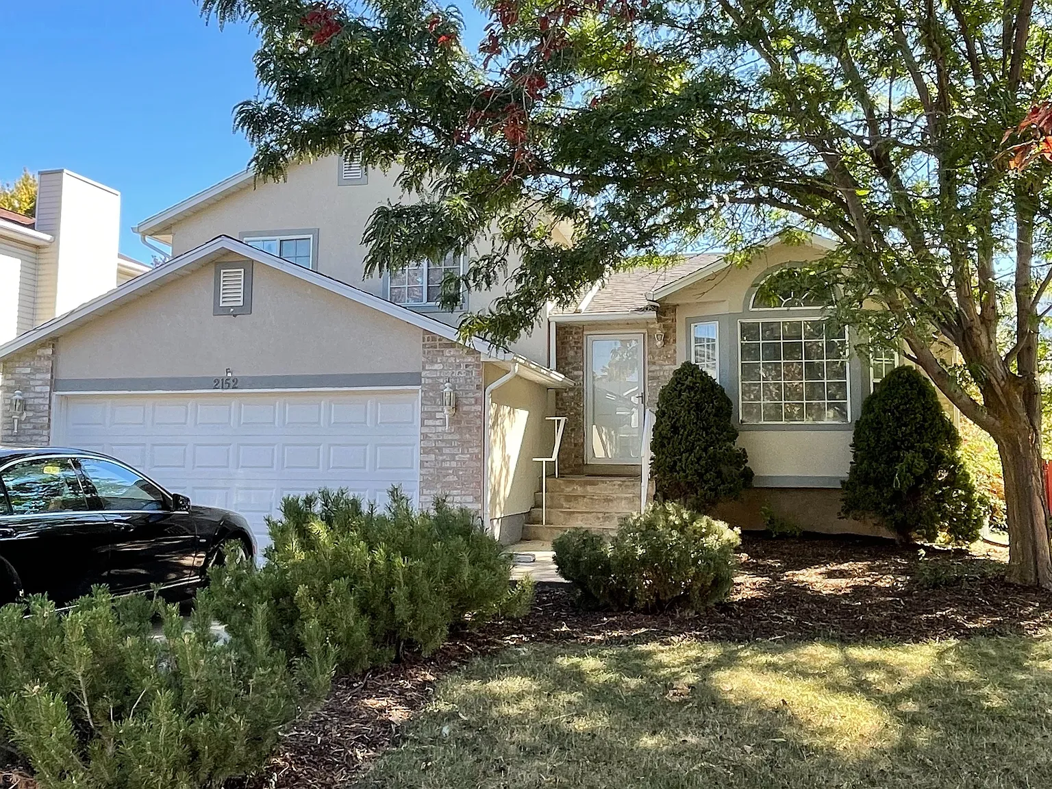 4 bed, 2200 sqft, $2,195 — Photo 1
