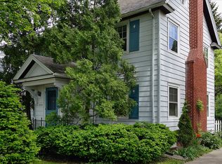 4616 N Oakland Ave, Whitefish Bay, WI 53211