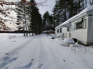 49 Roberts Dr, Farmington, ME 04938