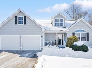 5 S Holw, East Hampton, CT 06424