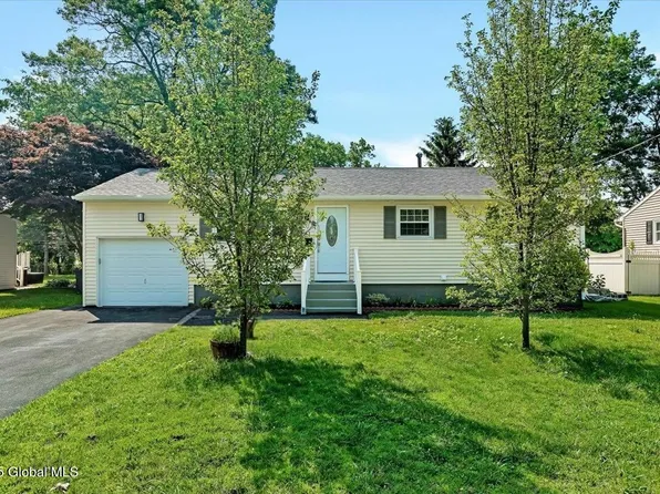 63 Fuller Terrace, Colonie, NY 12205