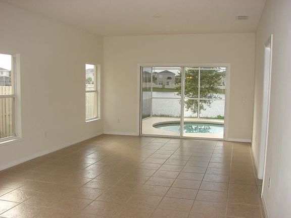 3rd image of 1819 Meadow Pond Way