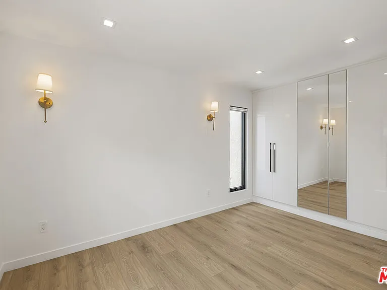 1265 Keniston Ave — Photo 22