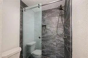 2122 Courtshire Ln — Photo 26