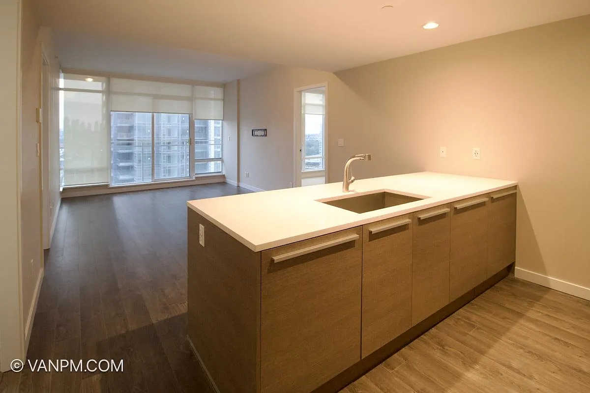 2 bed, 926 sqft, $3,000 — Photo 4