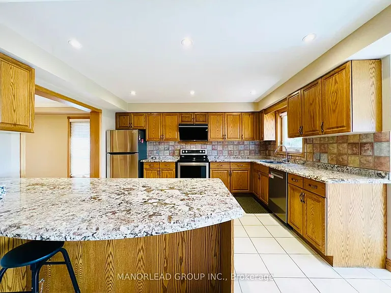 42 Metropolitan Cres — Photo 12