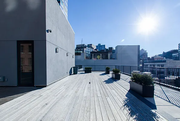 Rented by Independent Properties NYC Inc | media 32