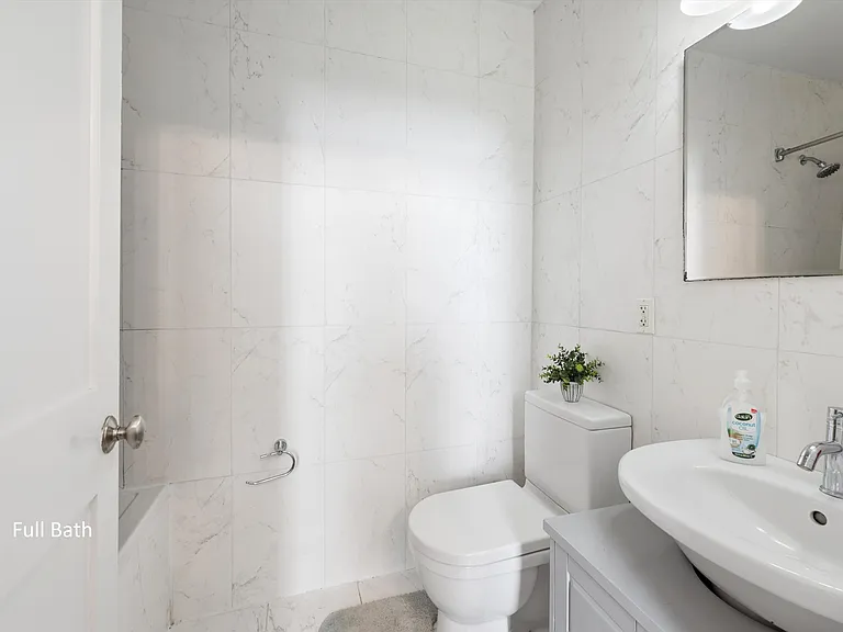 555 Lenox Ave #1B — Photo 9