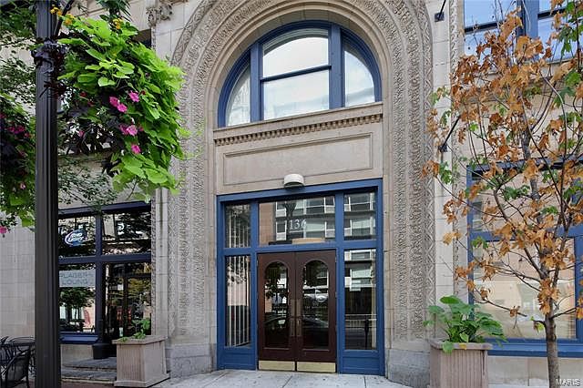 1st image of 1132-1140 Washington Ave #210