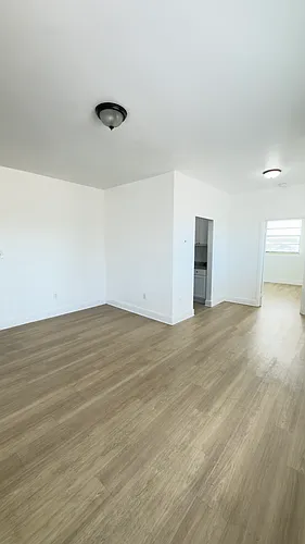 Floor plan 845-7