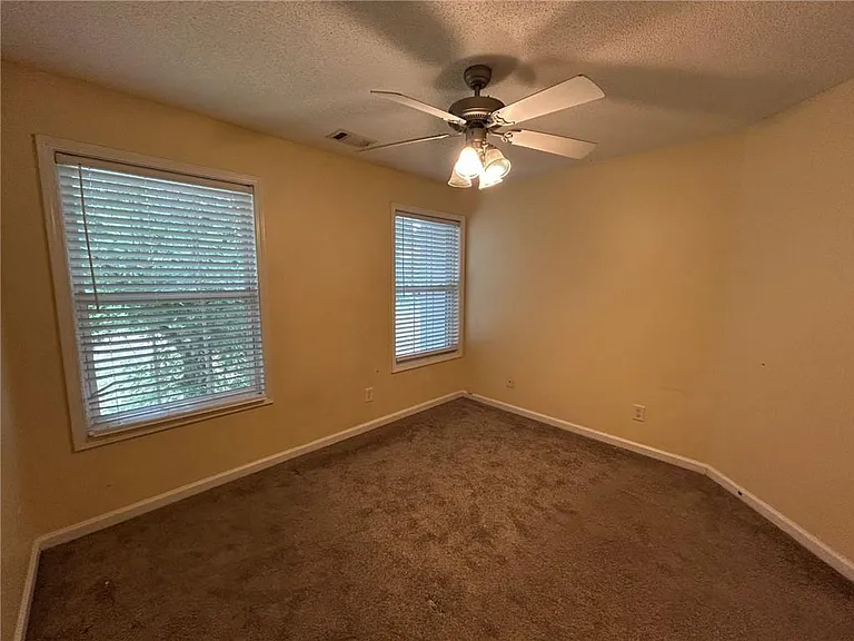 3233 Glenloch Pl — Photo 27
