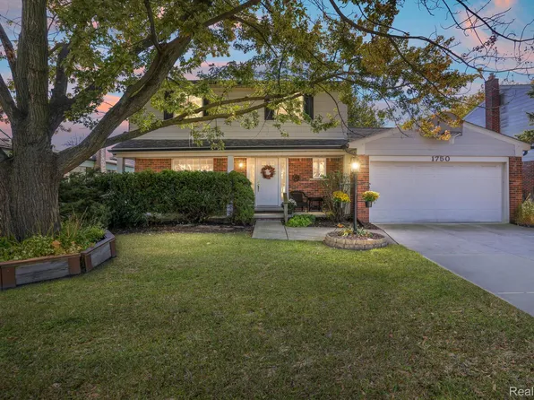 1750 Briarwood Dr, Madison Heights, MI 48071