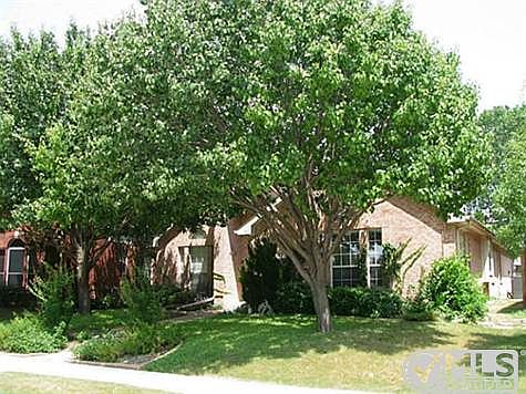 3rd image of 3405 Denver Dr