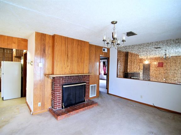 5th image of 1002 Posey Ln