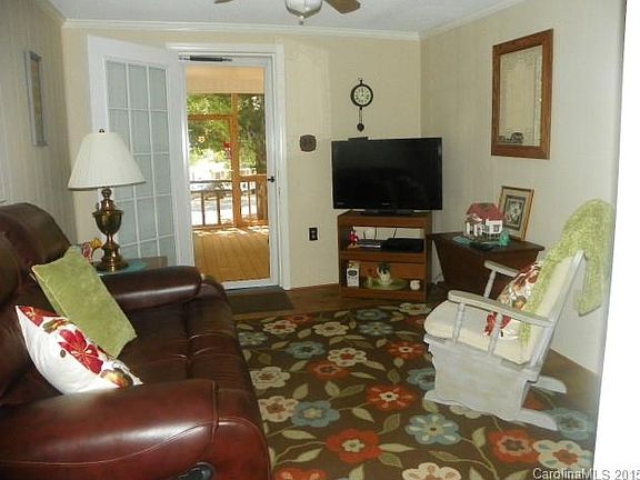 3rd image of 701 Pinehaven Dr