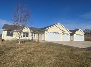32445 Vail Ave, New Hartford, IA 50660