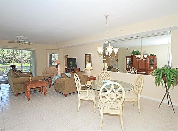 4th image of 2115 Aberdeen Ln Unit 102
