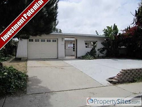 1st image of 3657 Clavelita St