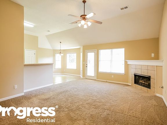 3rd image of 7140 Grapetree Trl