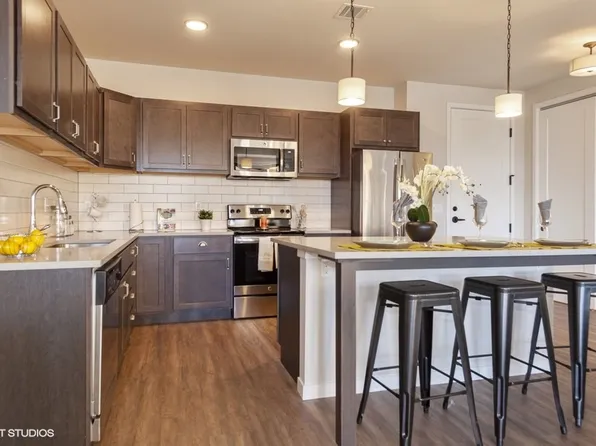 1465 Underwood Ave, Milwaukee, WI