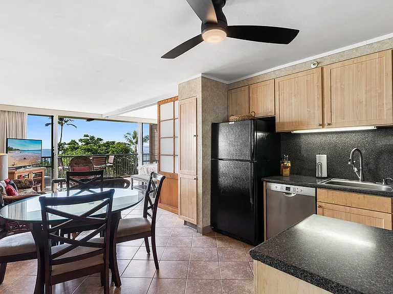 S Kihei Rd — Photo 18