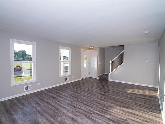 5th image of 49 Guenther Ave